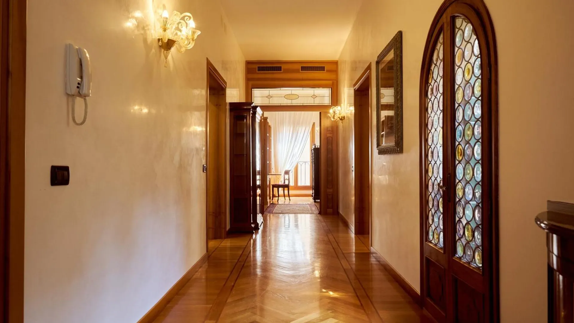 Nama Boutique Residence Venice Apartment