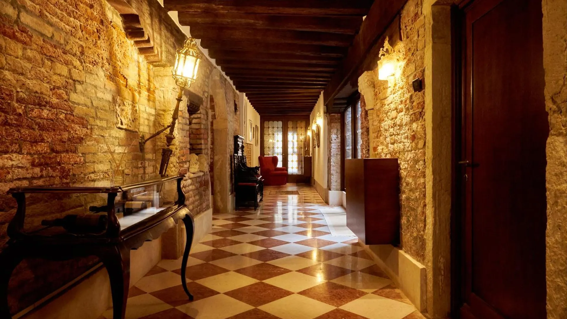 Nama Boutique Residence Venice